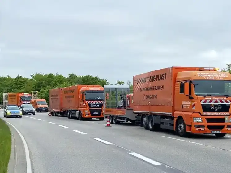 LKW besitzen Grüne Plakette