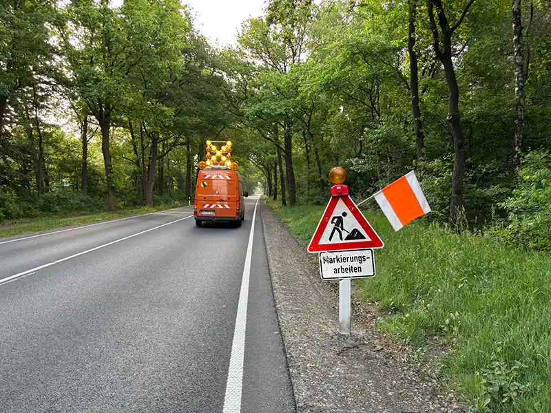 Verkehrsabsicherung Landstraße